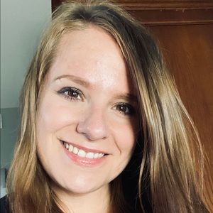 Meet your Posher, Brooke